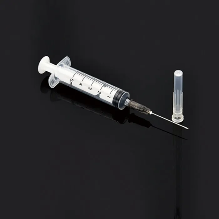 میڈیکل جراثیم سے پاک سرنج